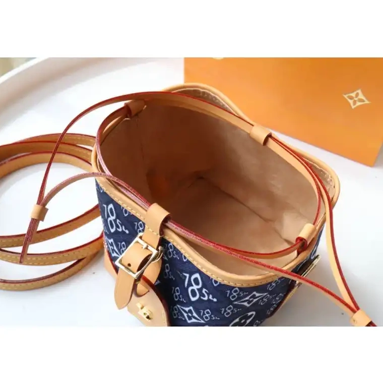 Fashionreps 2102SH0010 LV Bags 0507